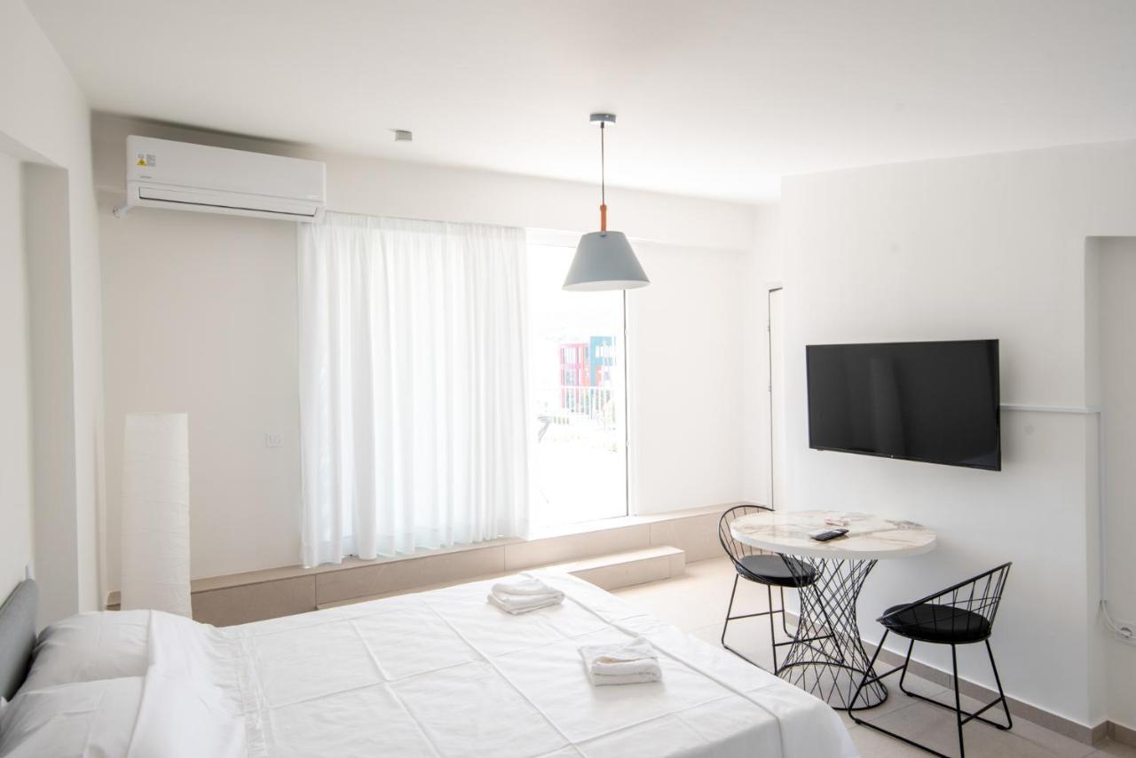 Ennea Suites-Null Suite Flambouras Ngoại thất bức ảnh